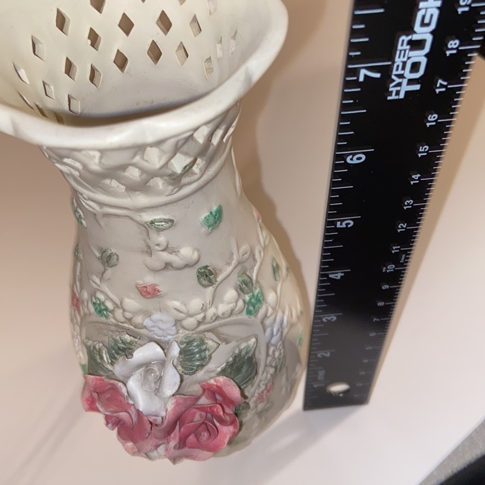 Italian Barbotine Majolica Vintage Vase Floral Large Pink Roses 7.5” inches. - Picture 9 of 9